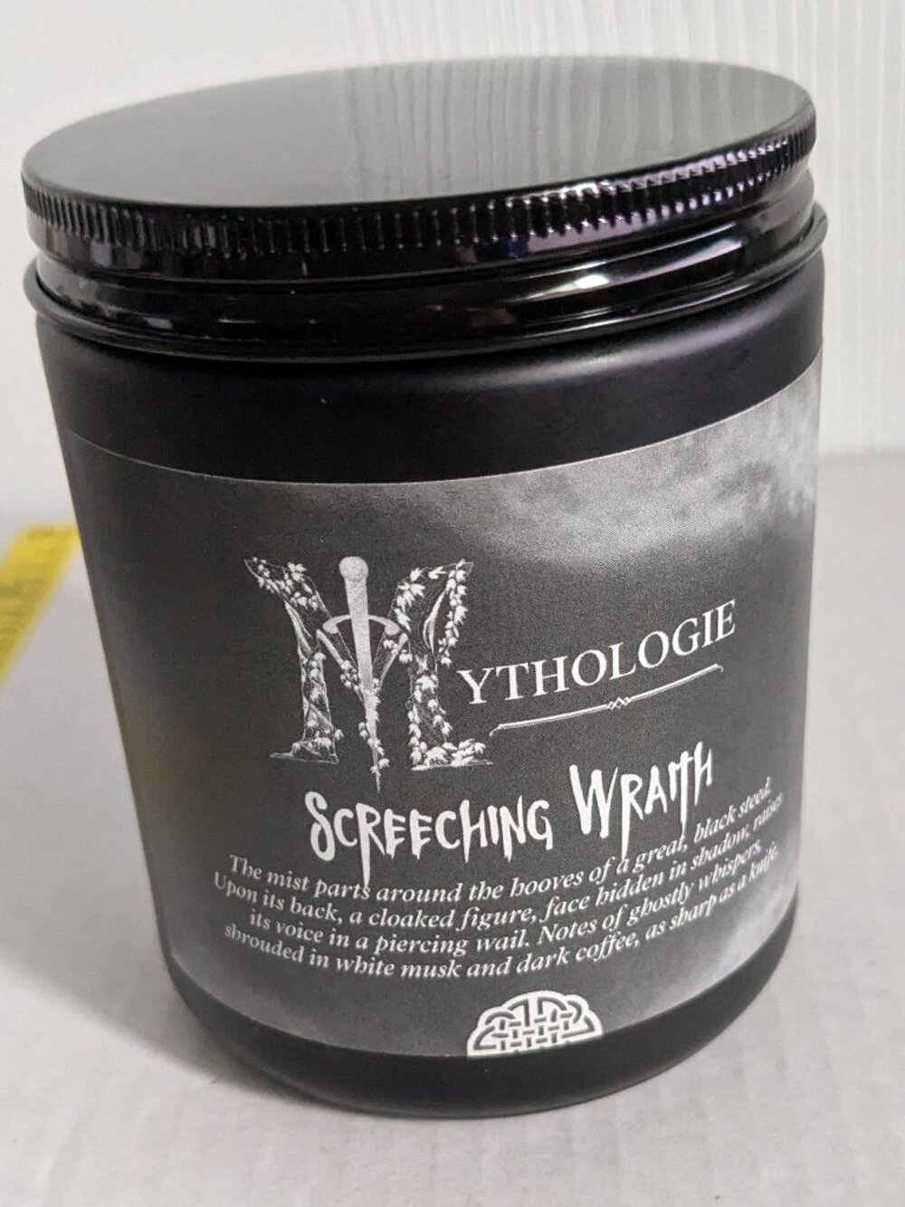 MYTHOLOGIE Screeching Wraith Scented Candle